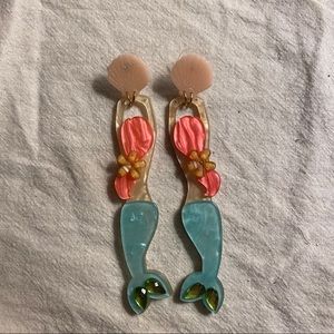 Sugar fix by Bauble Bar Mermaid Earrings.